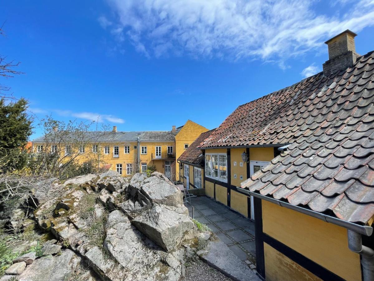 Jantzens Hotel Gudhjem Exterior photo