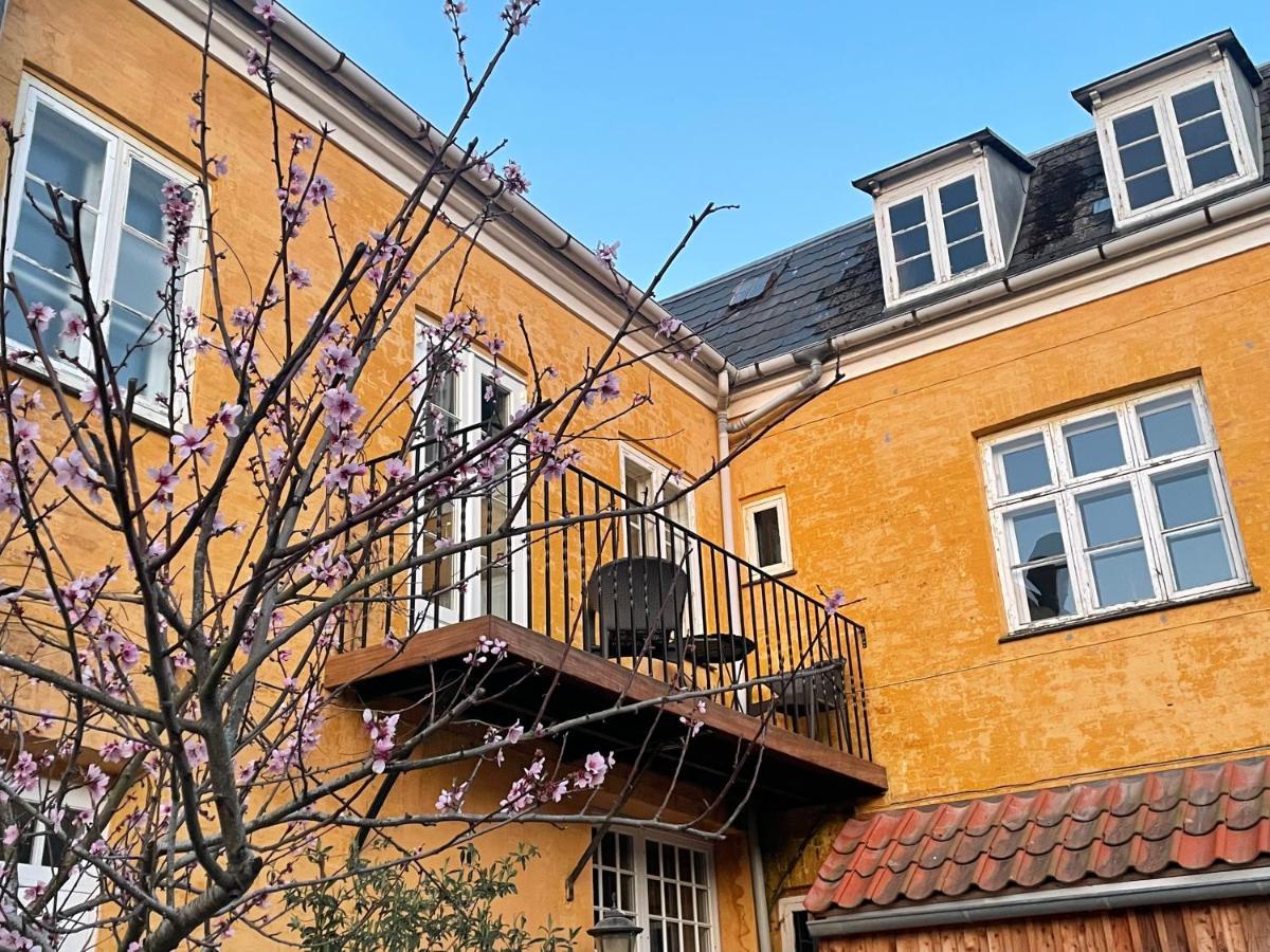 Jantzens Hotel Gudhjem Exterior photo